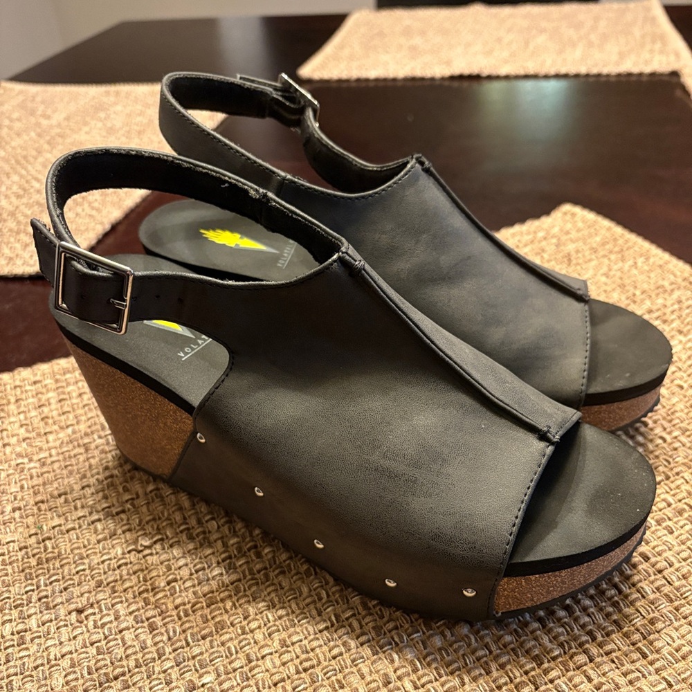 Volatile “Division” Vegan Platform Wedge, Size 8